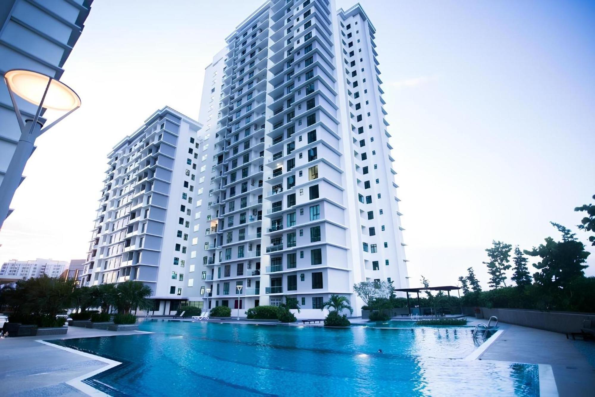 Apartment Paradigm Mall Platino 2br 2free By Natol Johor Bahru
